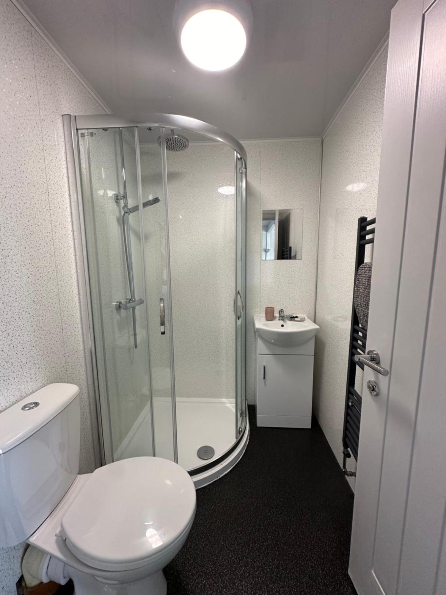 Dwylig Isa Holiday Cottages Rhuddlan Номер фото